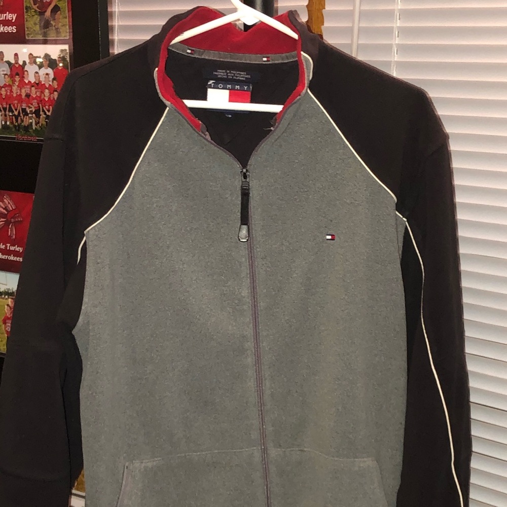 Vtg Tommy Hilfiger jacket. Box Logo